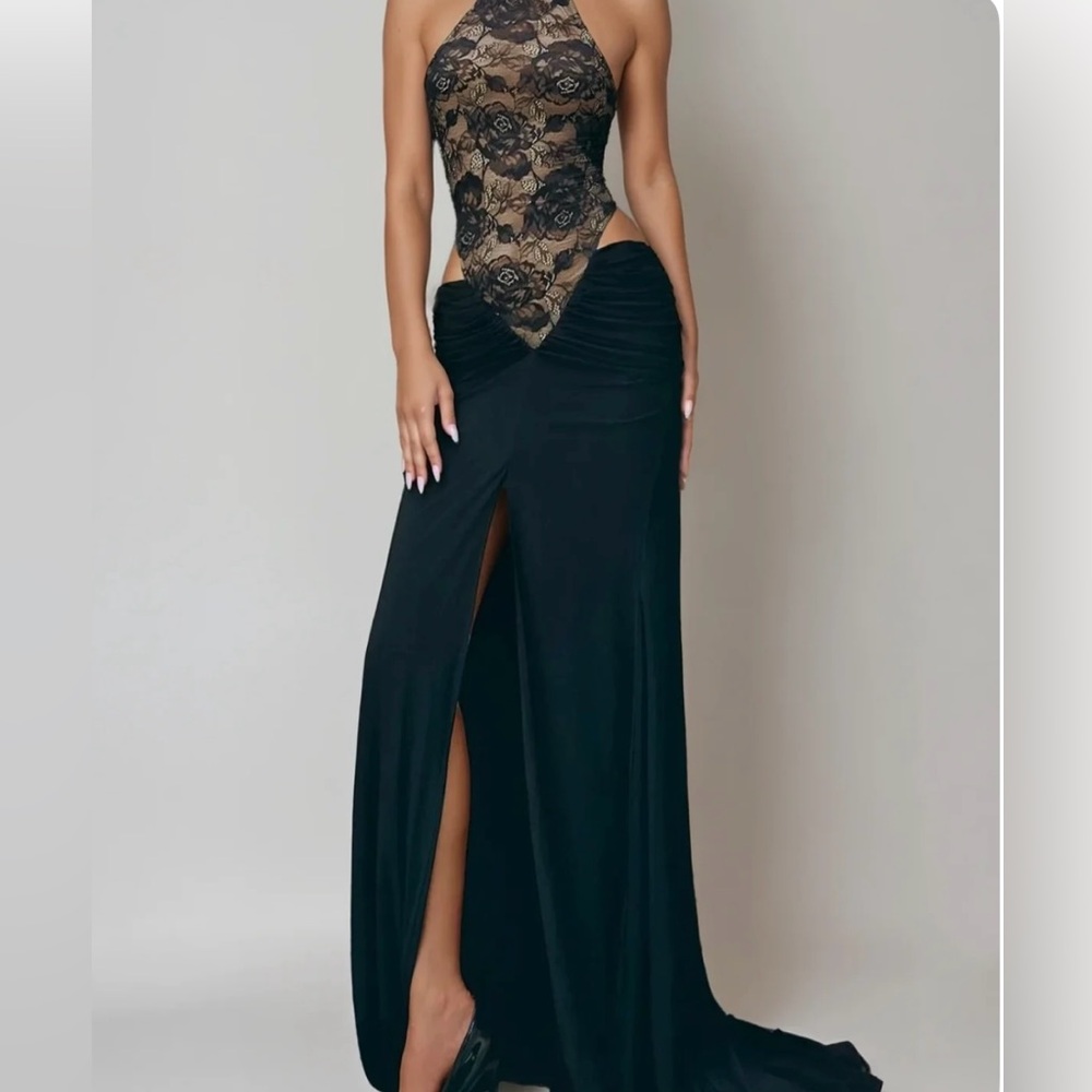 Chic Black Lace Backless Dress